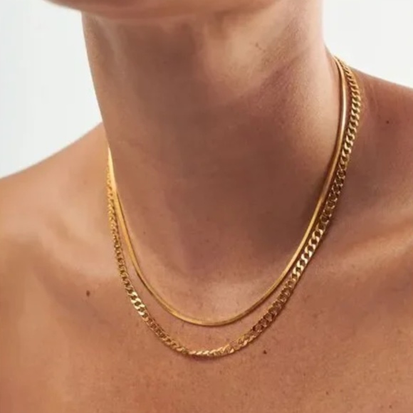 NEW Missoma Gold Curb Chain Necklace - Picture 3 of 7